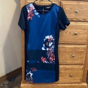 Vera want size small ladies dress